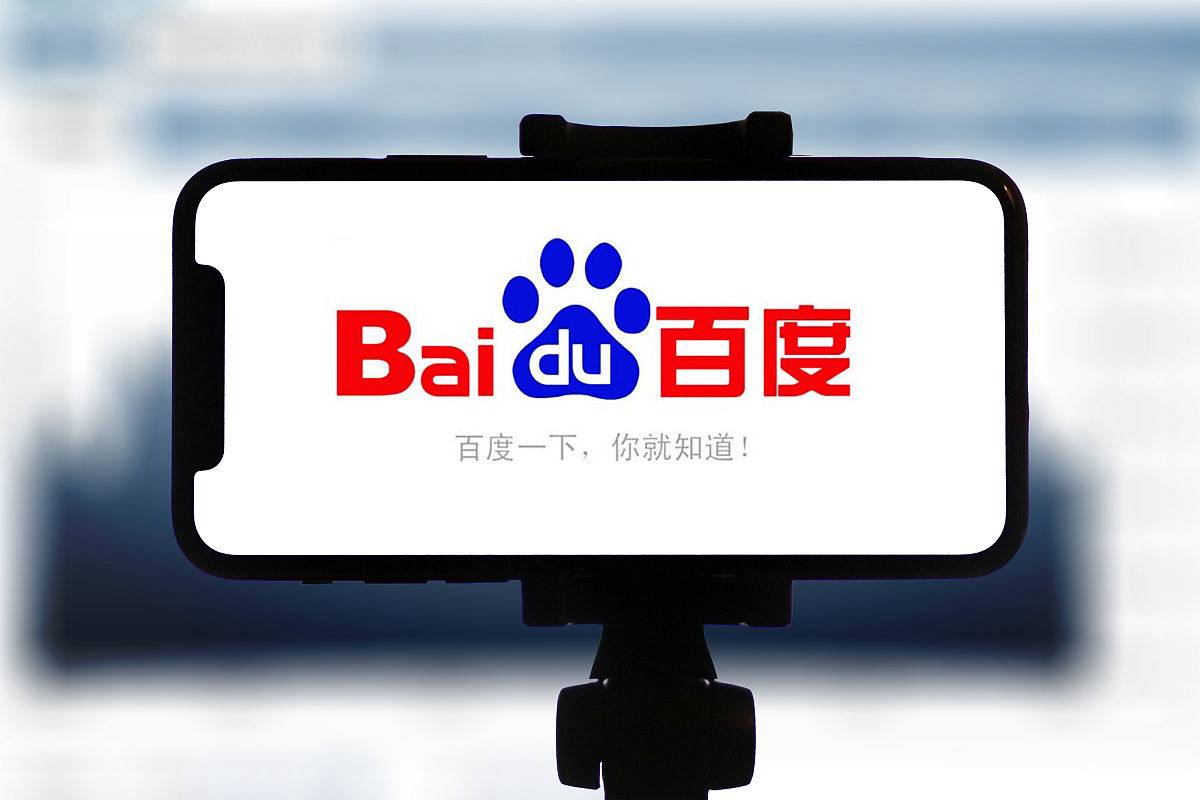 肖战感谢那些摔过的跤接住的手